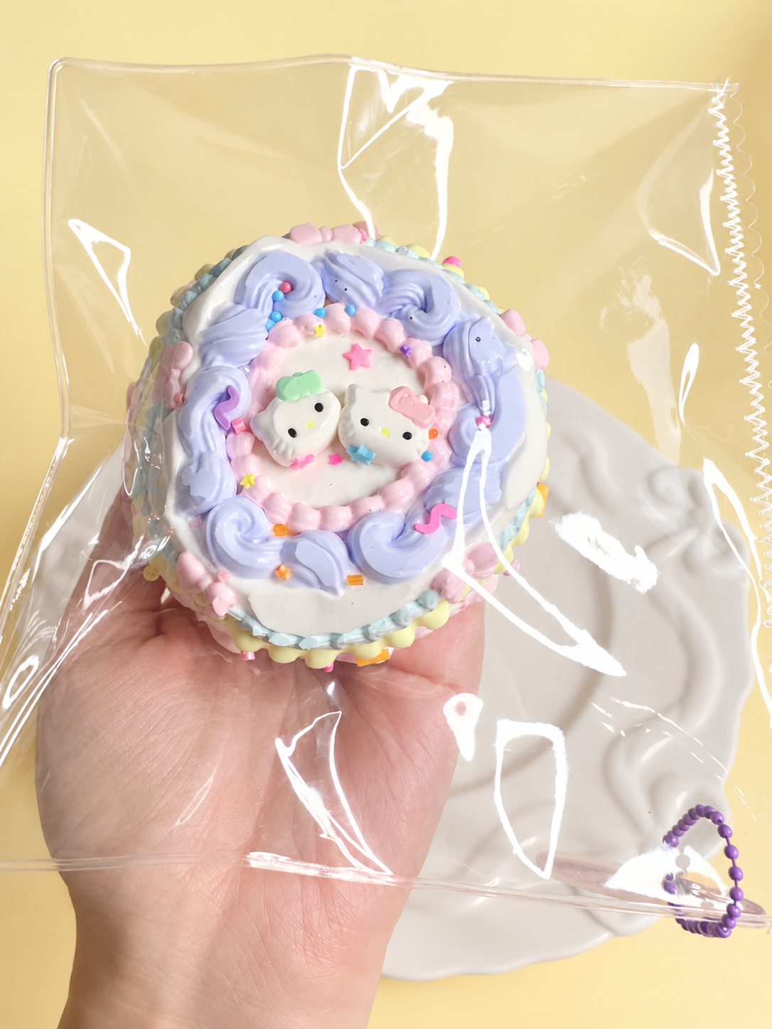 Kitty Twin Swirl Cake